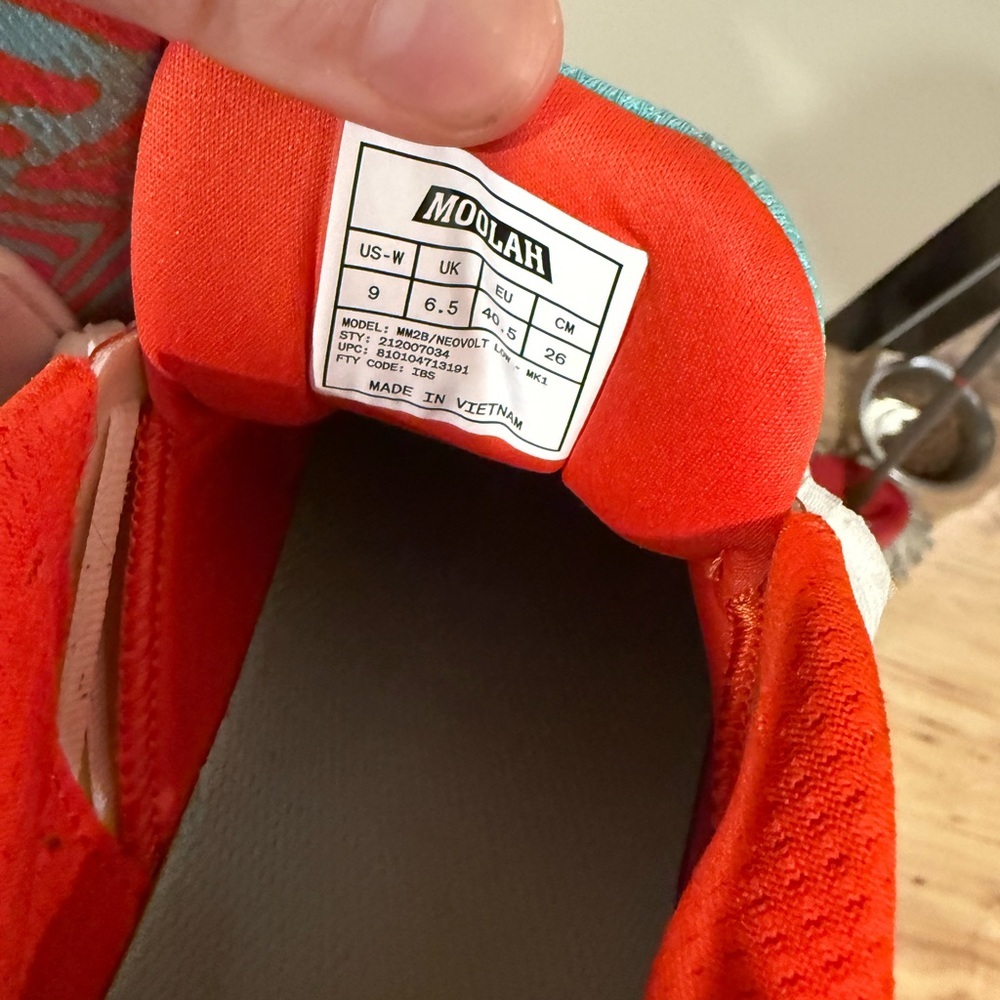 Kids' Low-Top Sneaker in Red & Aqua 9 - Picture 6 of 6